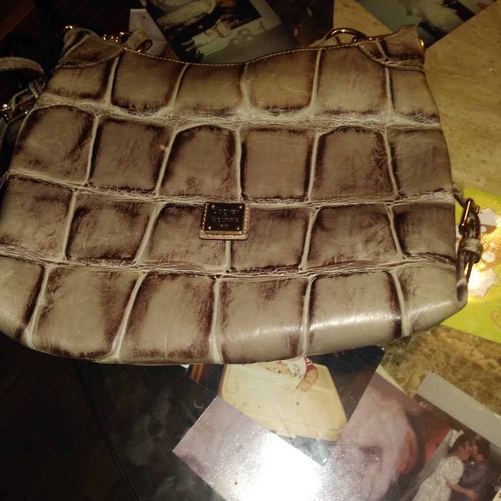 Dooney & Bourke